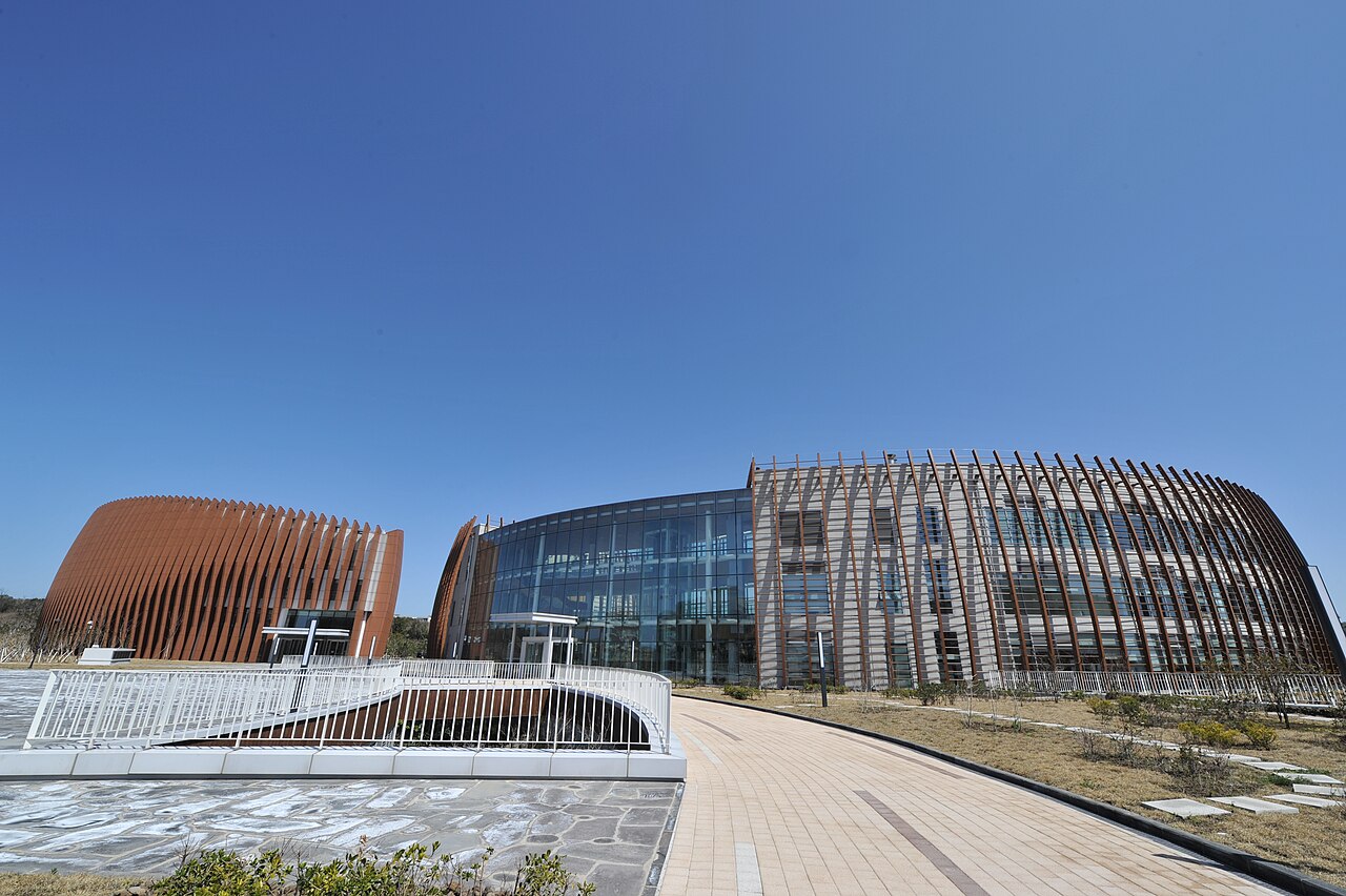 브랭섬홀 아시아 Branksome Hall Asia 제주 여학생 IB 국제학교